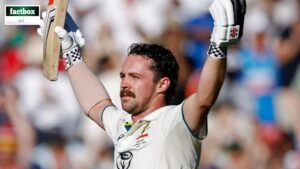 ٹریوس ہیڈ ایشز سیریز میں سنچری اسکور کرتے ہوئے، سڈنی کرکٹ گراؤنڈ، آسٹریلیا بمقابلہ انگلینڈ